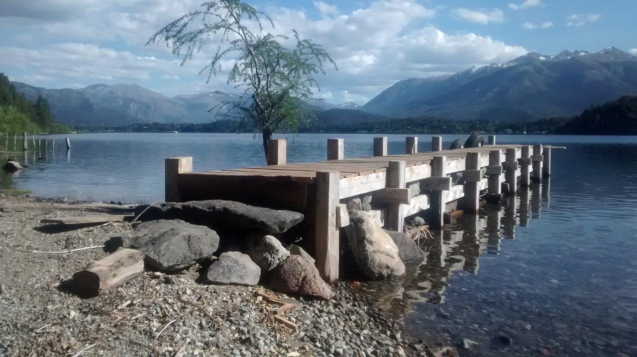 Casa de campo con costa de lago Hostal San Carlos de Bariloche Exterior foto